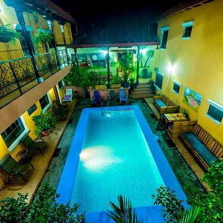 Fullmoon Hotel กรานาดา ภายนอก รูปภาพ