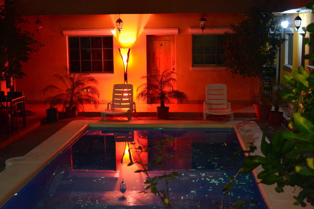 Fullmoon Hotel กรานาดา ภายนอก รูปภาพ